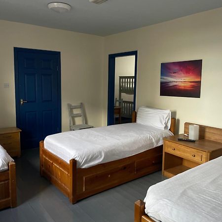 Coastguard Lodge Hostel At Tigh Tp Glaise Bheag エクステリア 写真